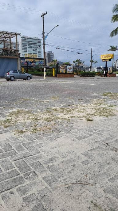 Apto Completo A 1 Quadra Da Praia Da Enseada. Guarujá Exterior photo